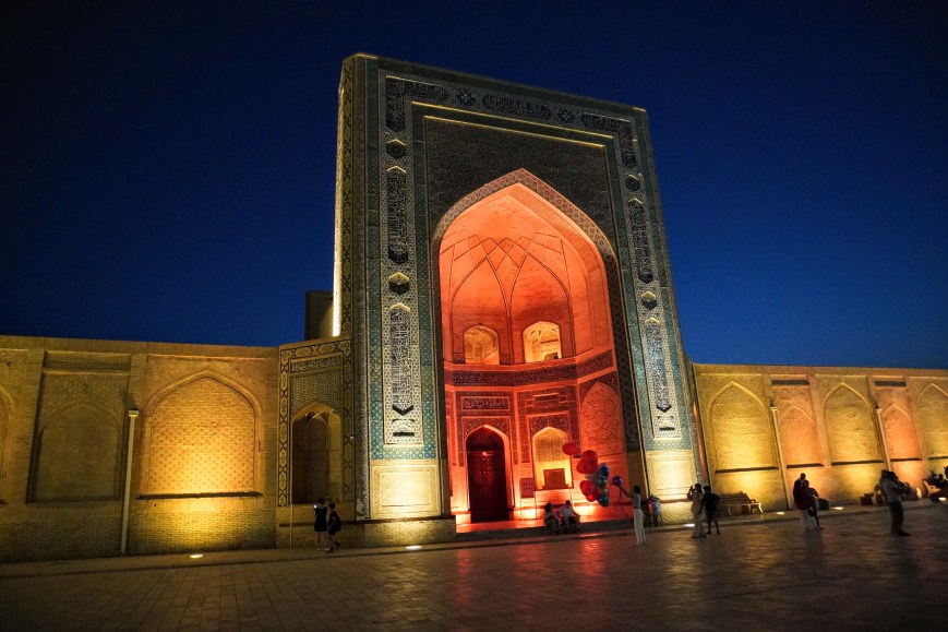 Boukhara, au fil du rail